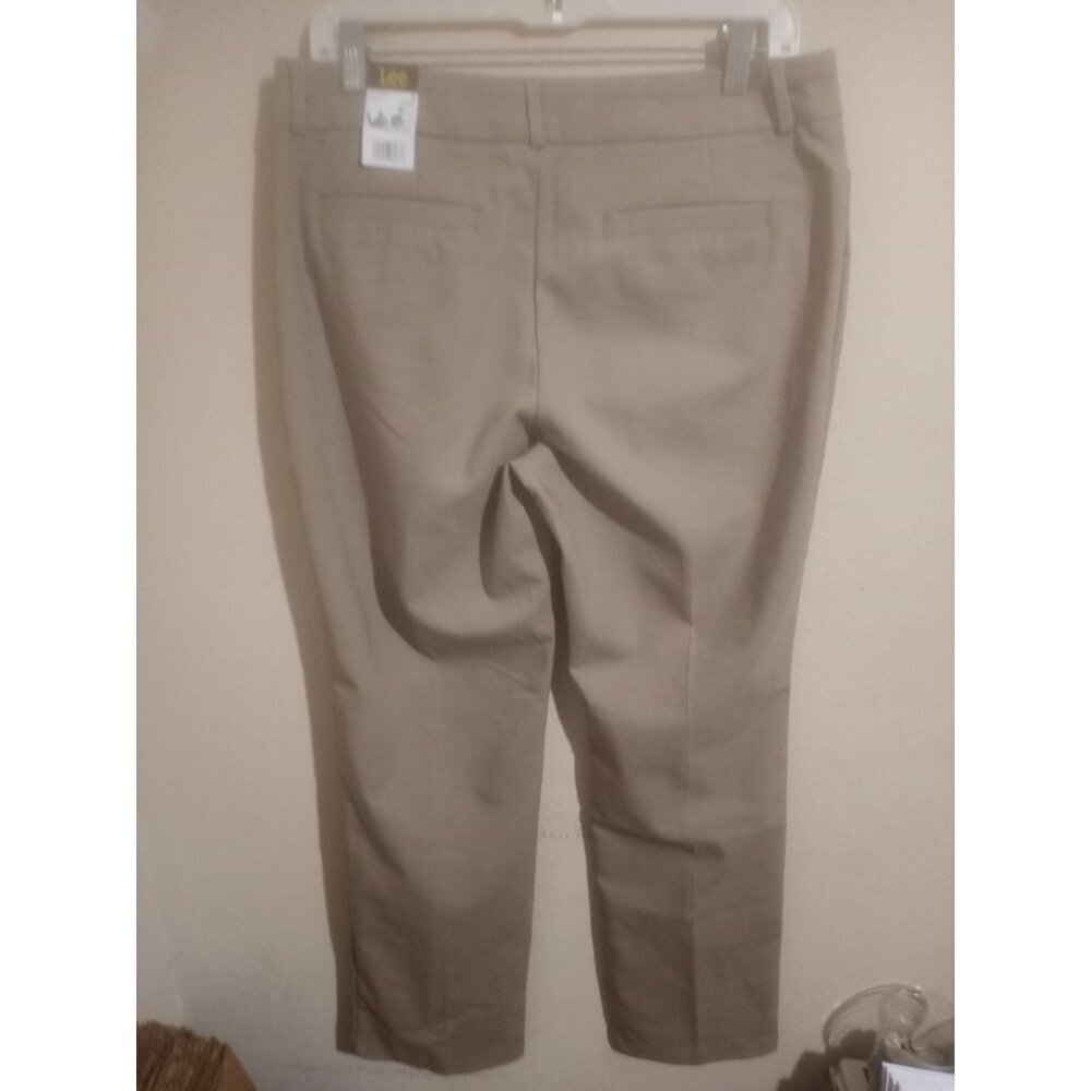 New Lee Women's Pants Secretly Shapes Regular Fit Straight Leg Mid Rise Sz 12 - Picture 6 of 11